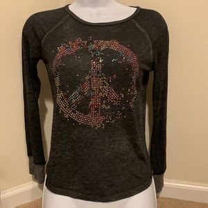 NWT Girl’s Sparkle Vintage Peace Sign Top in Size 12